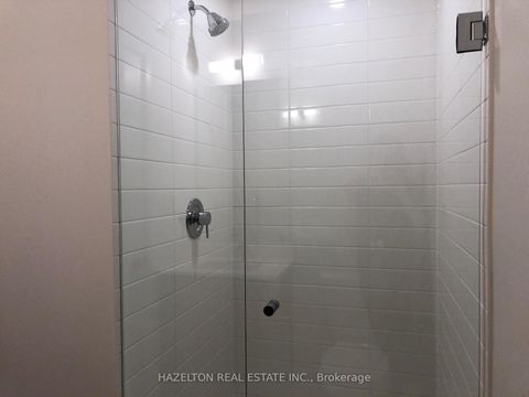 Photo 12 at 212W - 27 Bathurst Street, Waterfront Communities C1, Toronto