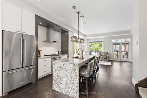 Photo 4 at 10558 Bayview Avenue, Crosby, Richmond Hill