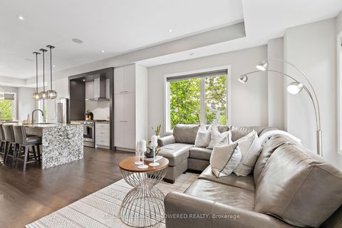 Photo 12 at 10558 Bayview Avenue, Crosby, Richmond Hill