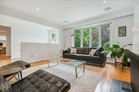 Photo 12 at 1129 Shaw Street, WO West, Oakville