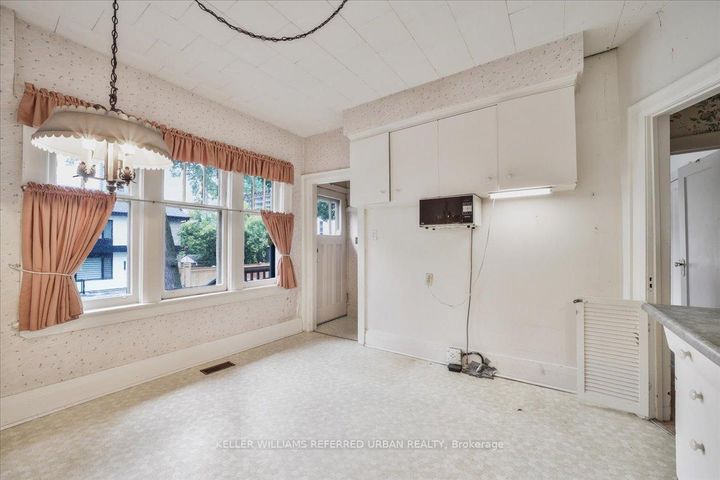 Photo 11 at 91 Harlandale Avenue, Westgate, Toronto
