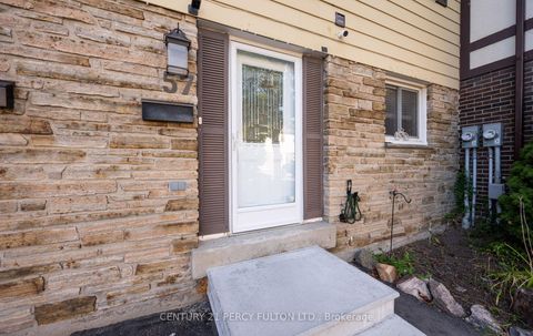 Photo 3 at 111 - 57 Golden Appleway, Donalda, Toronto