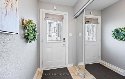 Photo 4 at 111 - 57 Golden Appleway, Donalda, Toronto
