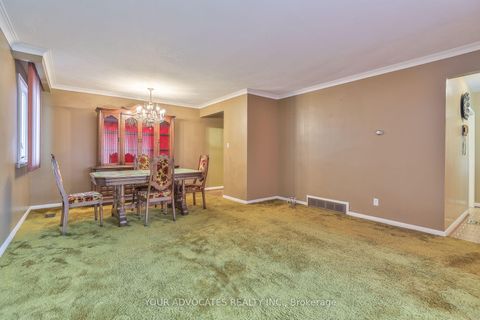 Photo 5 at 35 Beckett Avenue, Rustic, Toronto