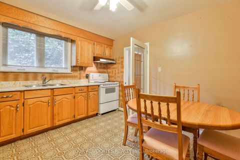 Photo 10 at 35 Beckett Avenue, Rustic, Toronto