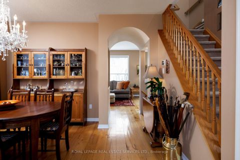 Photo 10 at 1392 Pinecliff Road, WT West Oak Trails, Oakville