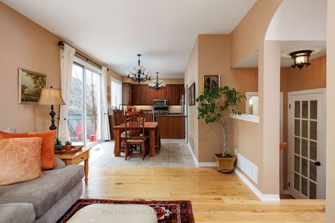 Photo 13 at 1392 Pinecliff Road, WT West Oak Trails, Oakville