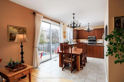 Photo 14 at 1392 Pinecliff Road, WT West Oak Trails, Oakville