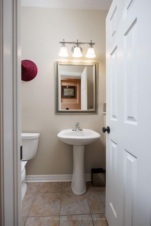 Photo 20 at 1392 Pinecliff Road, WT West Oak Trails, Oakville