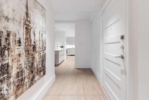 Photo 4 at 221 - 80 Coe Hill Drive, Swansea, Toronto