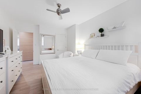 Photo 25 at 221 - 80 Coe Hill Drive, Swansea, Toronto