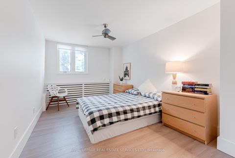 Photo 26 at 221 - 80 Coe Hill Drive, Swansea, Toronto