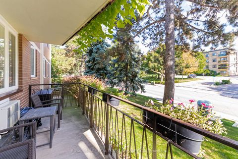Photo 33 at 221 - 80 Coe Hill Drive, Swansea, Toronto