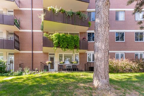 Photo 34 at 221 - 80 Coe Hill Drive, Swansea, Toronto