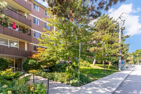 Photo 36 at 221 - 80 Coe Hill Drive, Swansea, Toronto