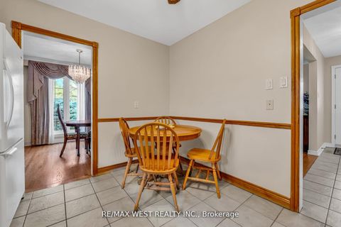Photo 12 at 15 Breadner Drive, Richview, Toronto