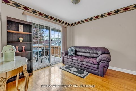 Photo 19 at 15 Breadner Drive, Richview, Toronto