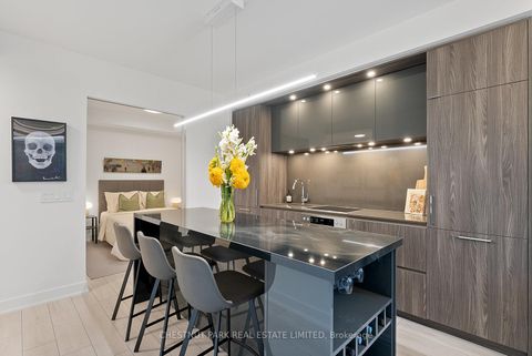 Photo 5 at 610 - 15 Mercer Street, Waterfront Communities C1, Toronto