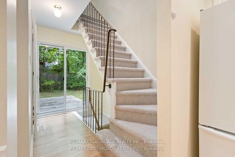 Photo 18 at 3 Bowater Drive, Sullivan, Toronto