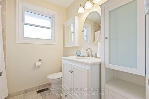 Photo 30 at 3 Bowater Drive, Sullivan, Toronto