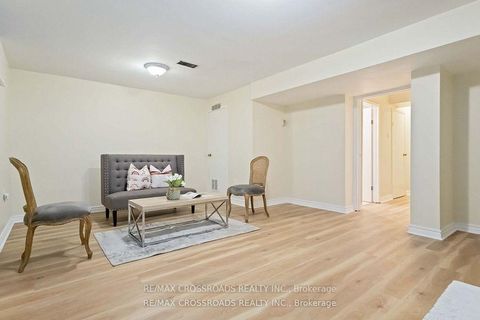Photo 35 at 3 Bowater Drive, Sullivan, Toronto