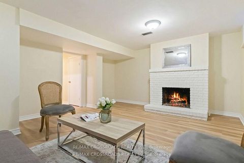 Photo 37 at 3 Bowater Drive, Sullivan, Toronto