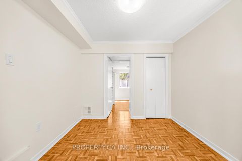 Photo 9 at 889 Palmerston Avenue, Annex, Toronto