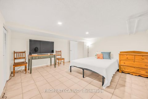 Photo 13 at 889 Palmerston Avenue, Annex, Toronto