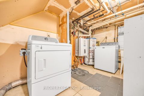 Photo 16 at 889 Palmerston Avenue, Annex, Toronto