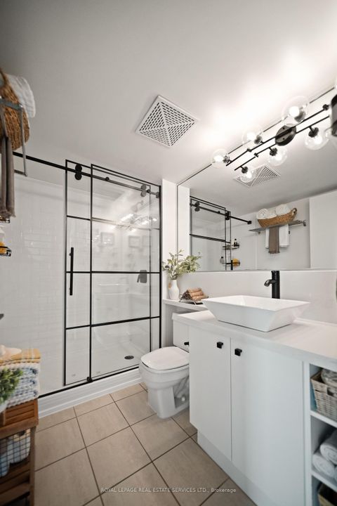 Photo 16 at 3906 - 11 Brunel Court, Waterfront Communities C1, Toronto