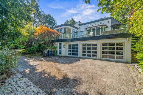 Photo 4 at 18 Timberglade Court, York Mills, Toronto