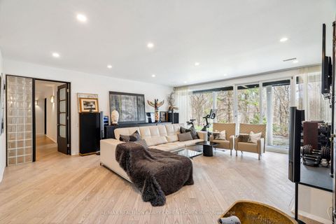 Photo 31 at 18 Timberglade Court, York Mills, Toronto