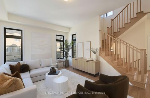 Photo 11 at 155 De La Roche Drive, Vellore Village, Vaughan