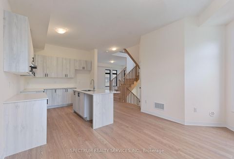 Photo 18 at 155 De La Roche Drive, Vellore Village, Vaughan