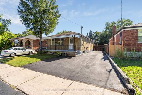 Photo 1 at 22 Citadel Drive, Eglinton East, Toronto