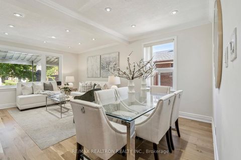 Photo 10 at 22 Citadel Drive, Eglinton East, Toronto