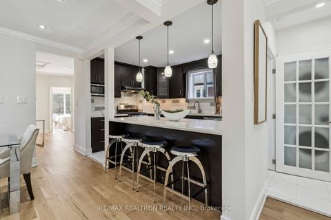 Photo 12 at 22 Citadel Drive, Eglinton East, Toronto