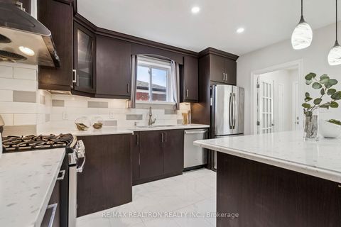 Photo 13 at 22 Citadel Drive, Eglinton East, Toronto