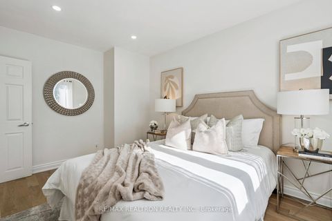Photo 17 at 22 Citadel Drive, Eglinton East, Toronto