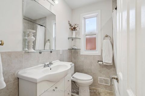 Photo 21 at 22 Citadel Drive, Eglinton East, Toronto