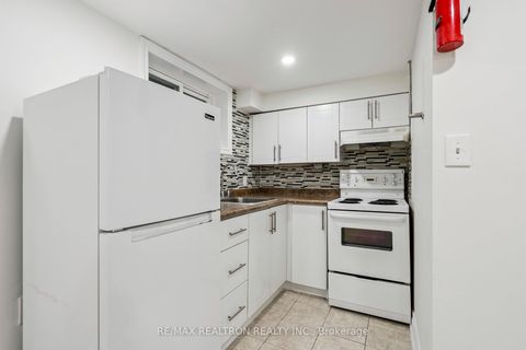 Photo 32 at 22 Citadel Drive, Eglinton East, Toronto
