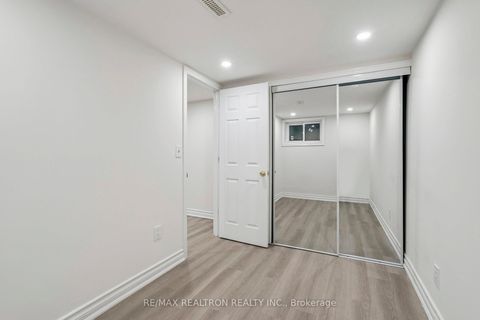 Photo 35 at 22 Citadel Drive, Eglinton East, Toronto