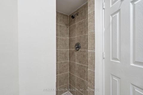 Photo 36 at 22 Citadel Drive, Eglinton East, Toronto