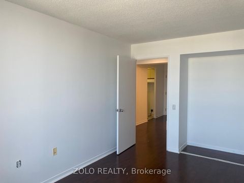 Photo 4 at 1107 - 21 Overlea Boulevard N, Thorncliffe Park, Toronto