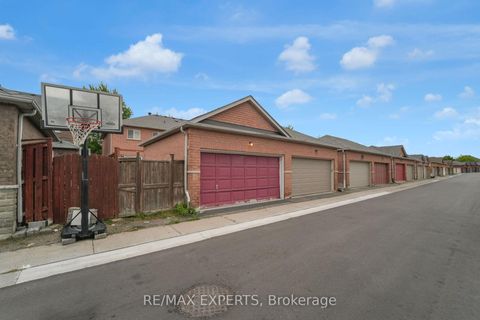 Photo 42 at 20 Decoroso Drive, Sonoma Heights, Vaughan