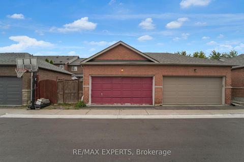 Photo 43 at 20 Decoroso Drive, Sonoma Heights, Vaughan