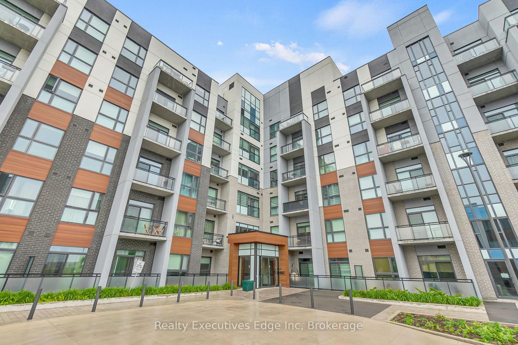 304 - 50 Kaitting Trail, GO Glenorchy, Oakville 