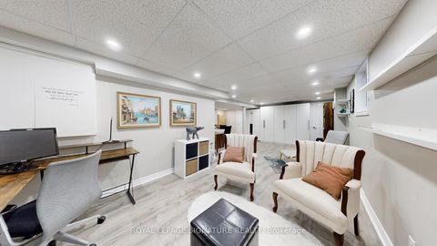 Photo 15 at 26 Holmbush Crescent, Steeles, Toronto