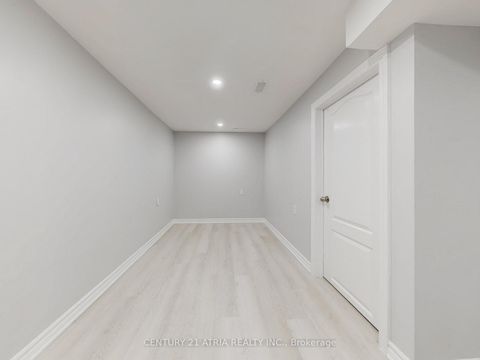 Photo 18 at 8 - 32 Sentinel Road, York University Heights, Toronto