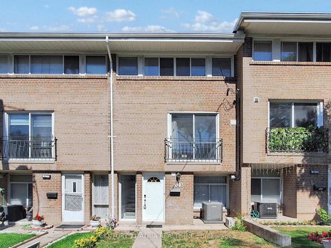 Photo 22 at 8 - 32 Sentinel Road, York University Heights, Toronto